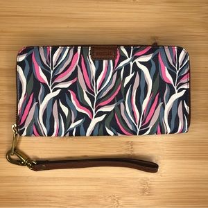 Fossil Emma RFID Large Zip Clutch with leather wristlet brass hardware EUC